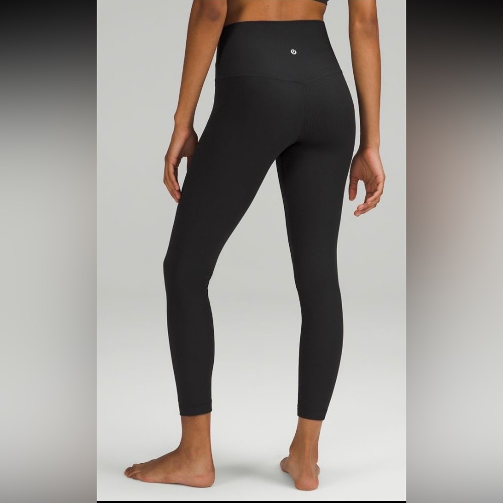 lululemon Align™ High-Rise Ribbed Legging 25". Size 4. Black.